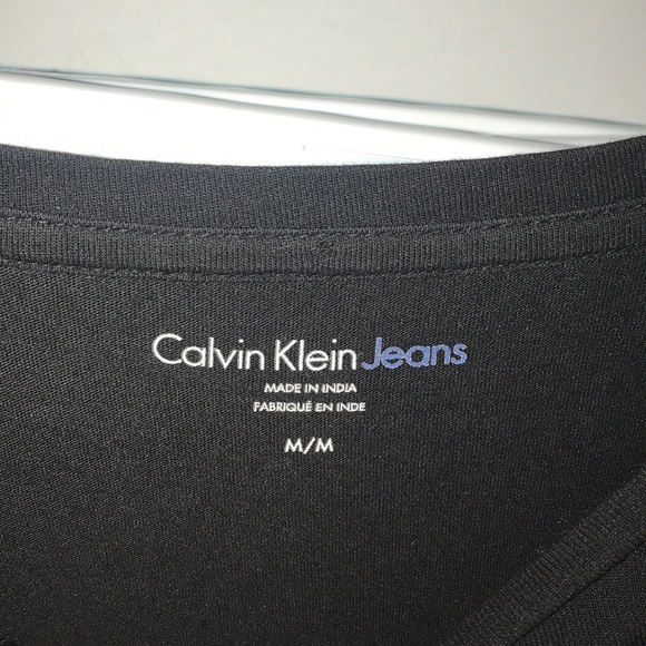 Calvin klein t-shirt - Picture 2 of 3